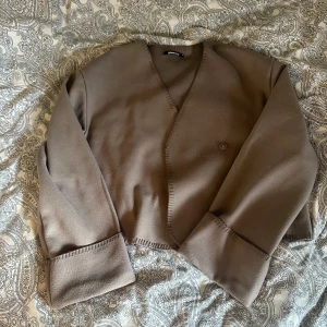 Kappa - Jättefin kappa. Nypris 500kr