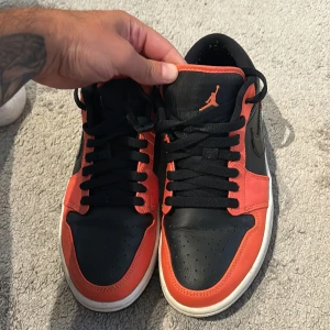 Begränsat använda  - Använda ett fåtal gånger tar alltid hand om mina skor för att hålla dem i fin skick.   Nypris 1500 Säljes för 750