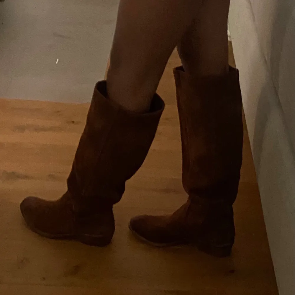 Säljer mina boots🤎🤎🤎. Skor.