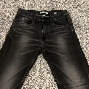 Snygga jeans storlek: ålder 16