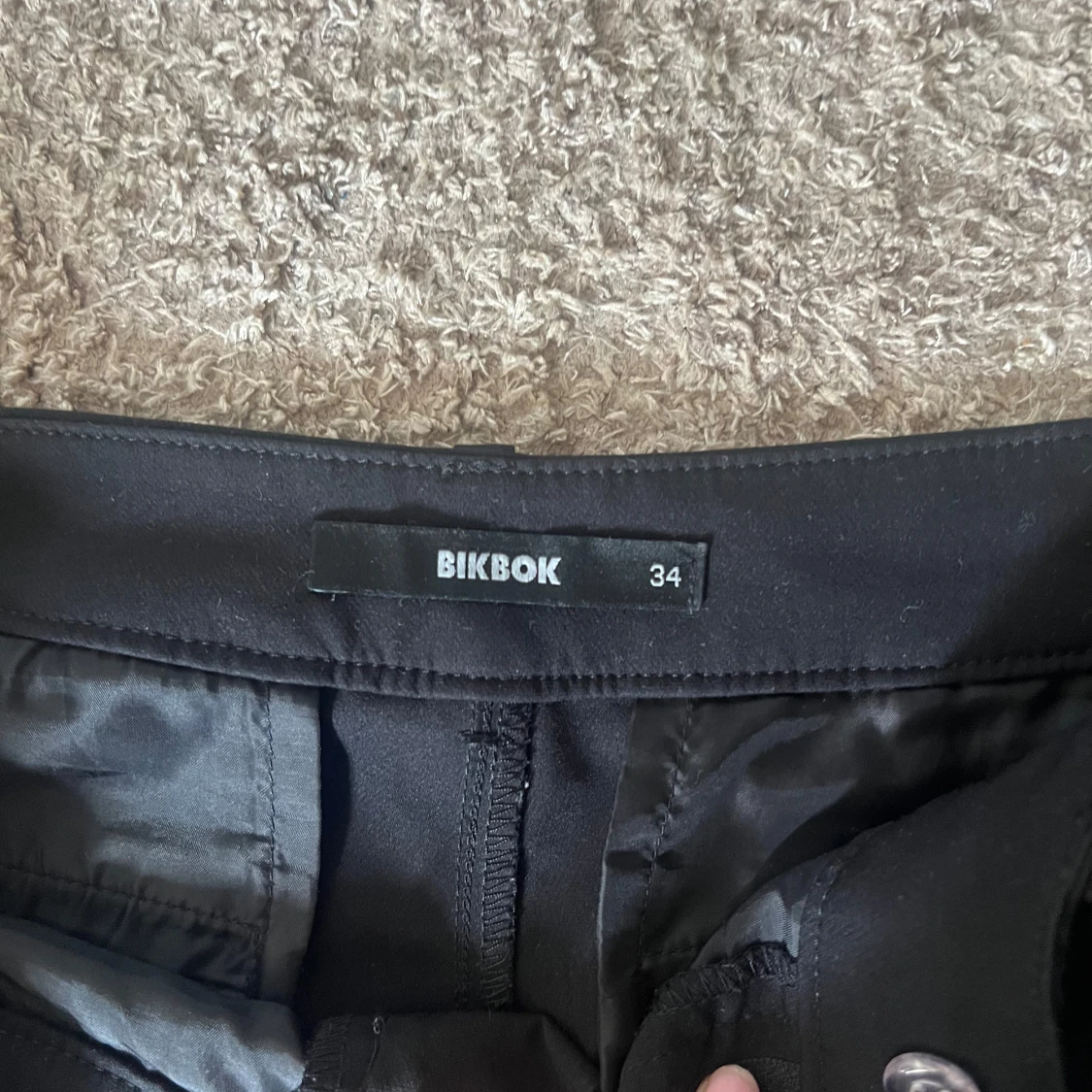 Lågmidjade kostymbyxor  - 90