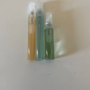 Jean Paul Gaultier, khamrah - Jean Paul Gaultier EDT, Jean Paul Gaultier och lattafa khamrah. 49 kronor för JPG 39 för khamrah Om du köper fler så paketpris. Skriv om du har frågor.