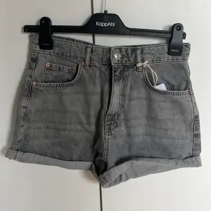 Shorts aldrig använda prislapp finns kvar köptes för 379 