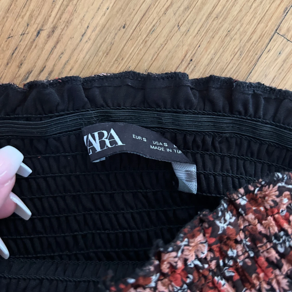 Blommig volangkjol från Zara - 91