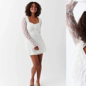 Klänning - Slutsåld spetsklänning från Gina Tricot. Aldrig använd. Hör av er vid frågor 🤍 pris går att disskutera 🤍