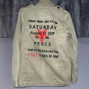 Zadig & Voltaire - Riktigt fet och unik jacka från Zadig & Voltaire, sitter som S, helt ny!