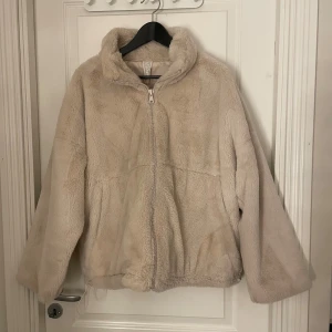 CarinWester Pälsjacka  - Pälsjacka från Carin Wester i bra skick❤️ nypris: 600kr