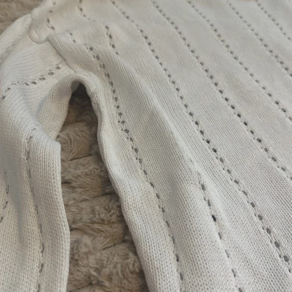 Vit stickad tröja från 157 - 91