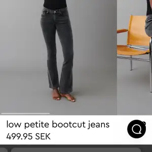 Säljer mina bootcut jeans i storlek 36 har aldrig använt dom och köpte dom för en vecka sen❤️