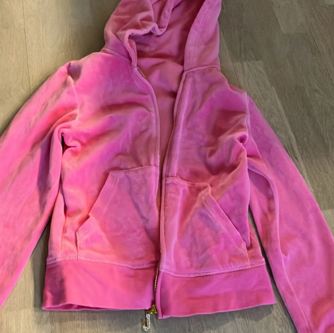 Rosa mjukisbyxor med matchande hoodie - 92
