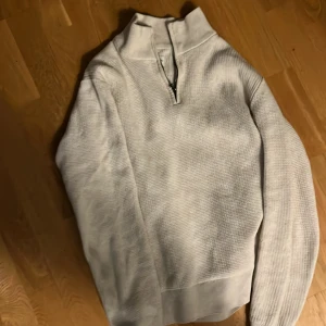 These glory days - These glory days full zip i nytt skick köpte den bara för någon dag sedan för 800 storlek L