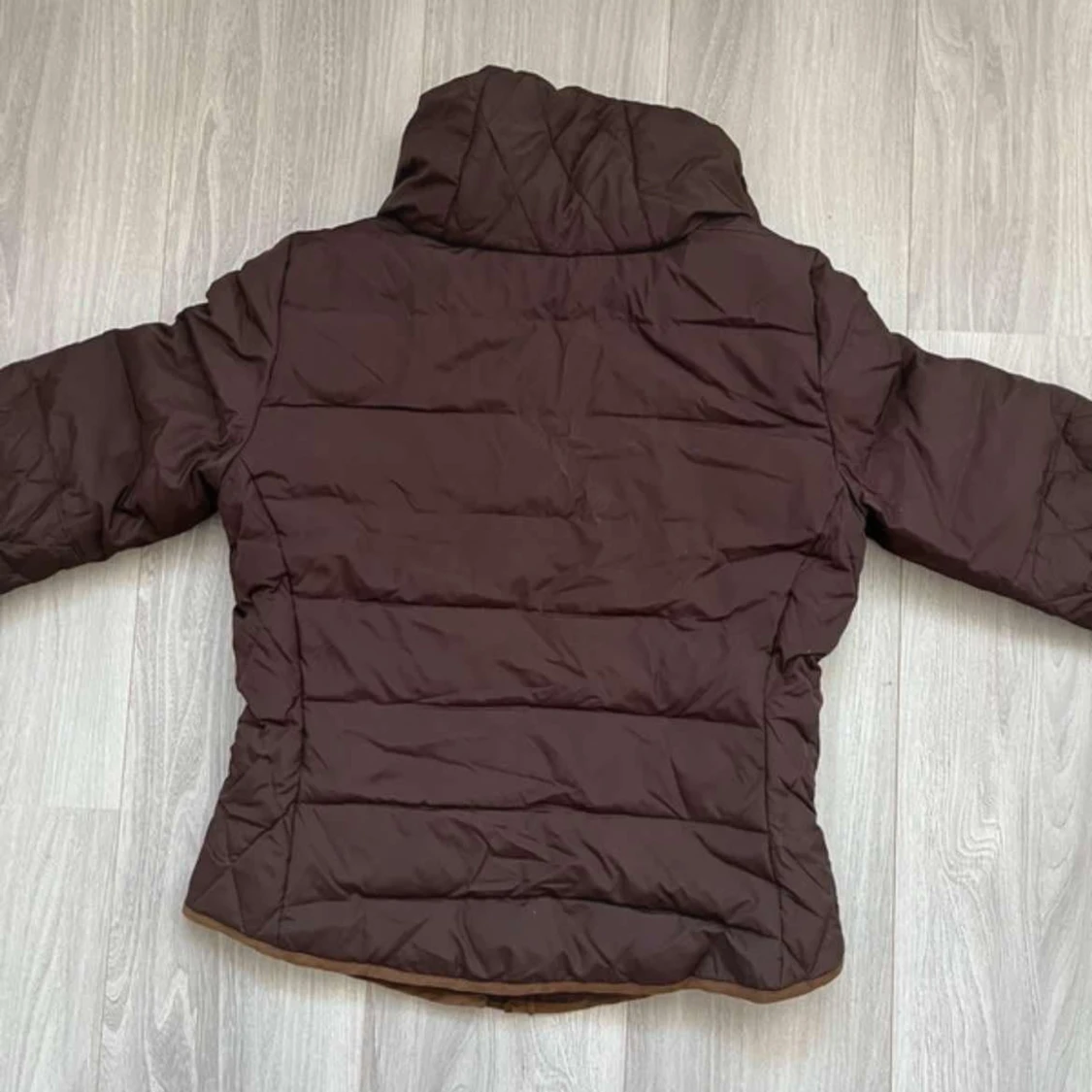 Brun jacka från Vero Moda - 90