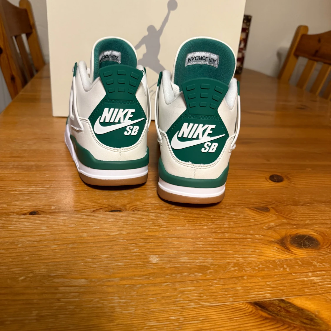 Nike Air Jordan 4 Pinegreen - 91