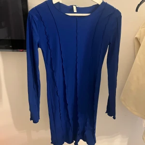 Blå klänning - Aldrig använd!