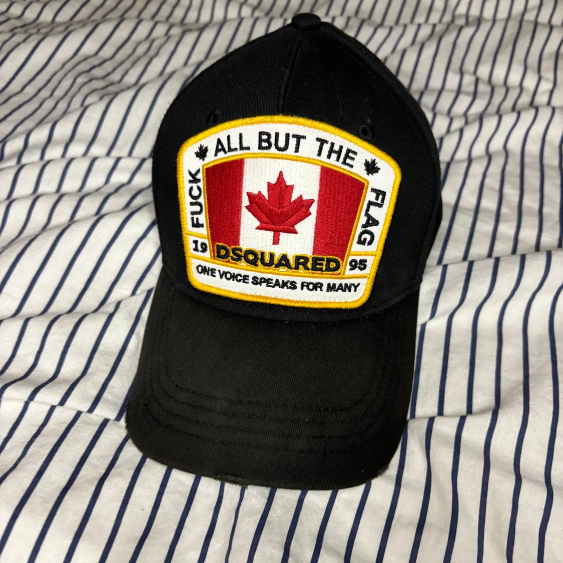 Svart keps Dsquared2