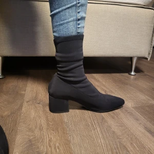 Ankelkängor - Ankelkängor i bra skick från Vagabond i storlek 38, änvänd 1 gång.