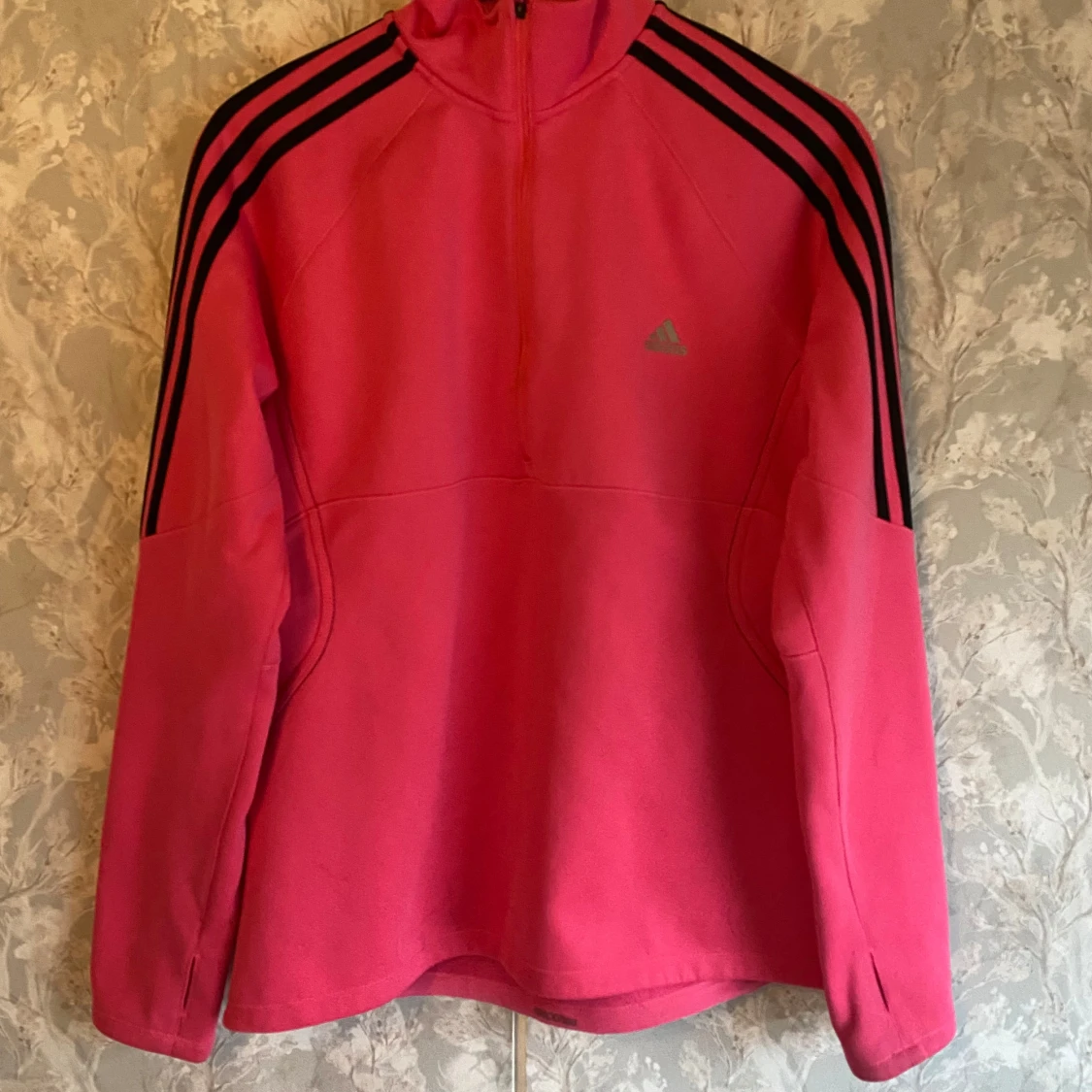 Rosa träningsjacka från Adidas - 90
