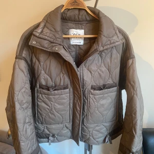 Dunjacka - Jätte fin tunn dunjacka från zara