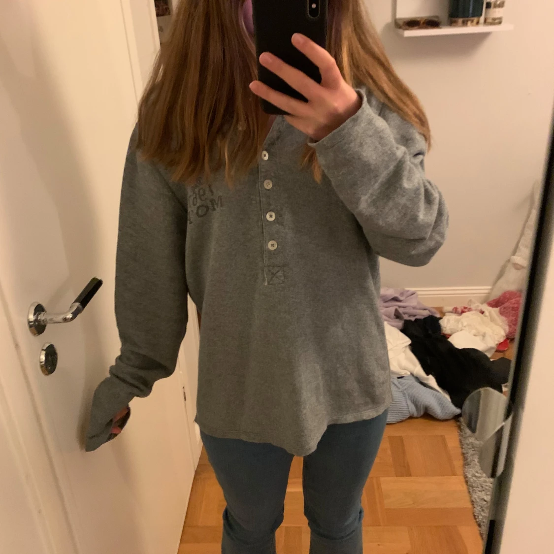 Grå långärmad tröja - 90