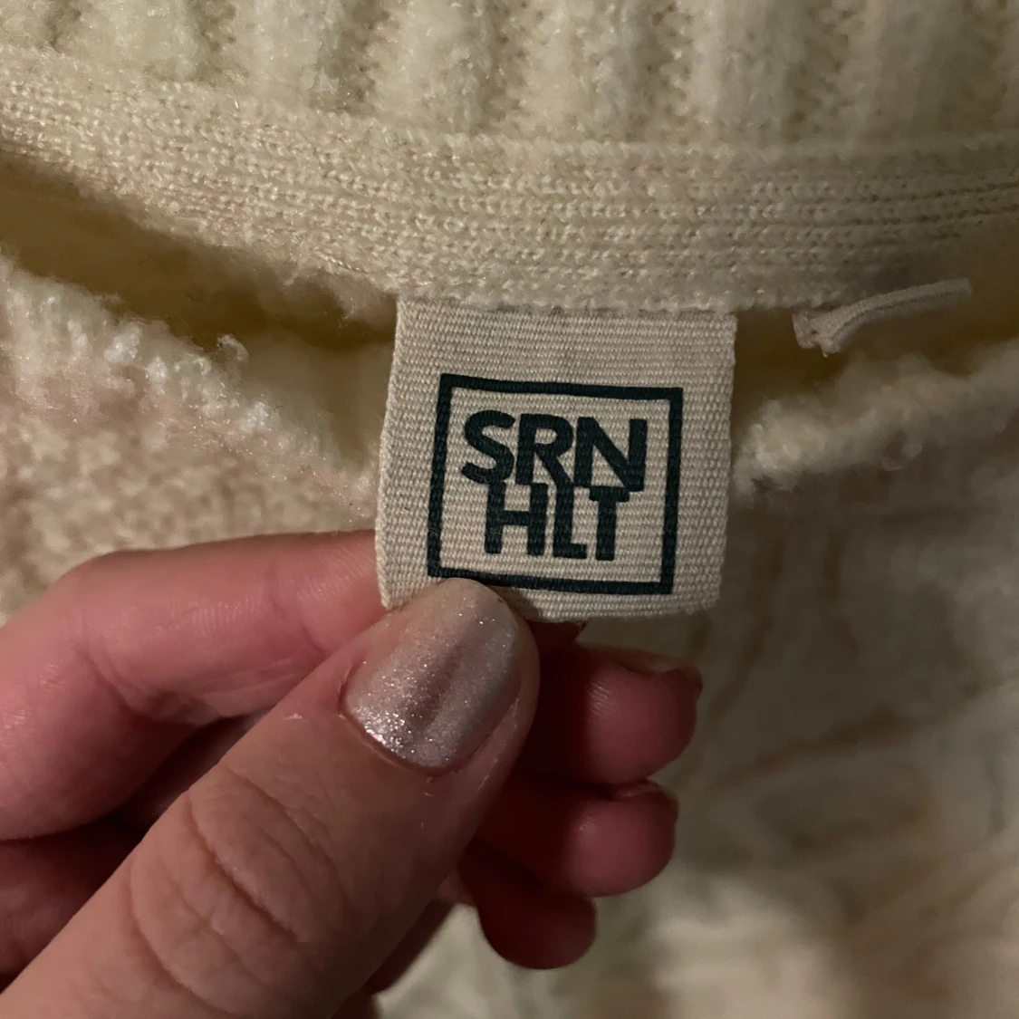 Stickad tröja från SRN HLT - 91