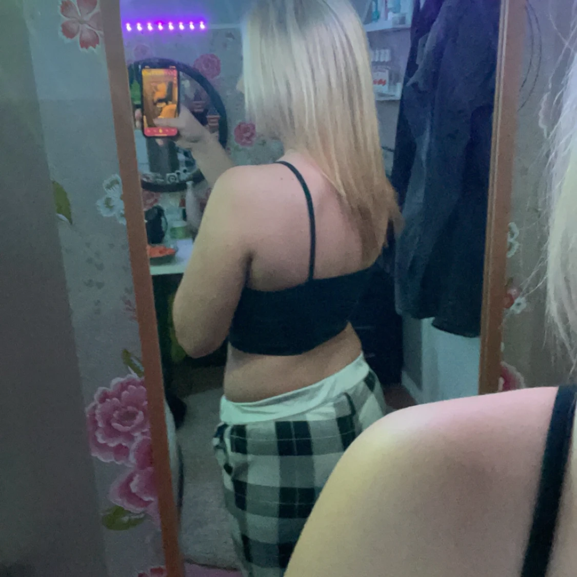 Svart croppad linnetopp - 1