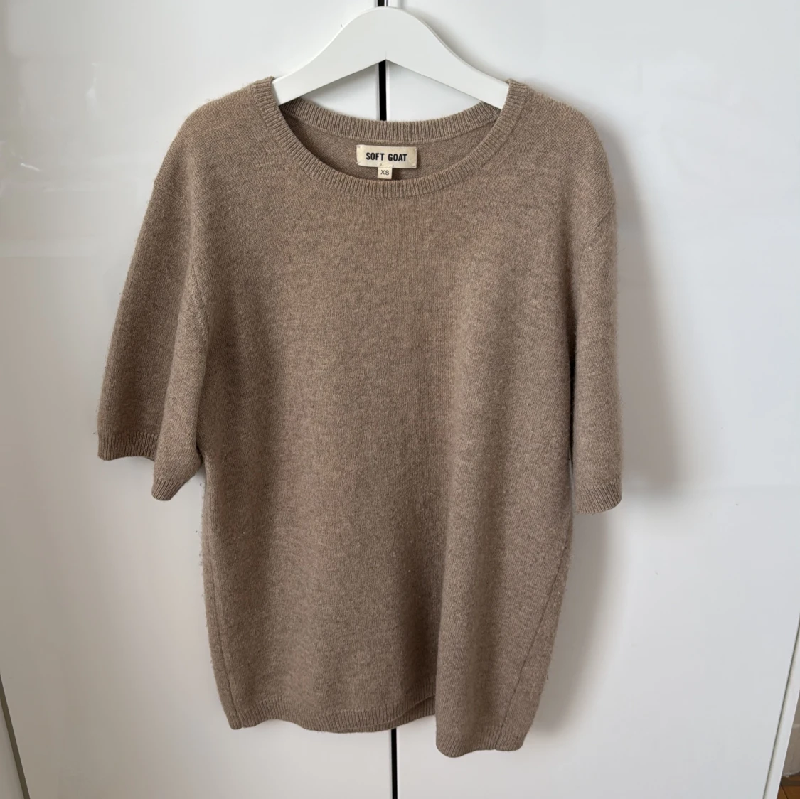 Beige kashmirtröja från Soft Goat - 1