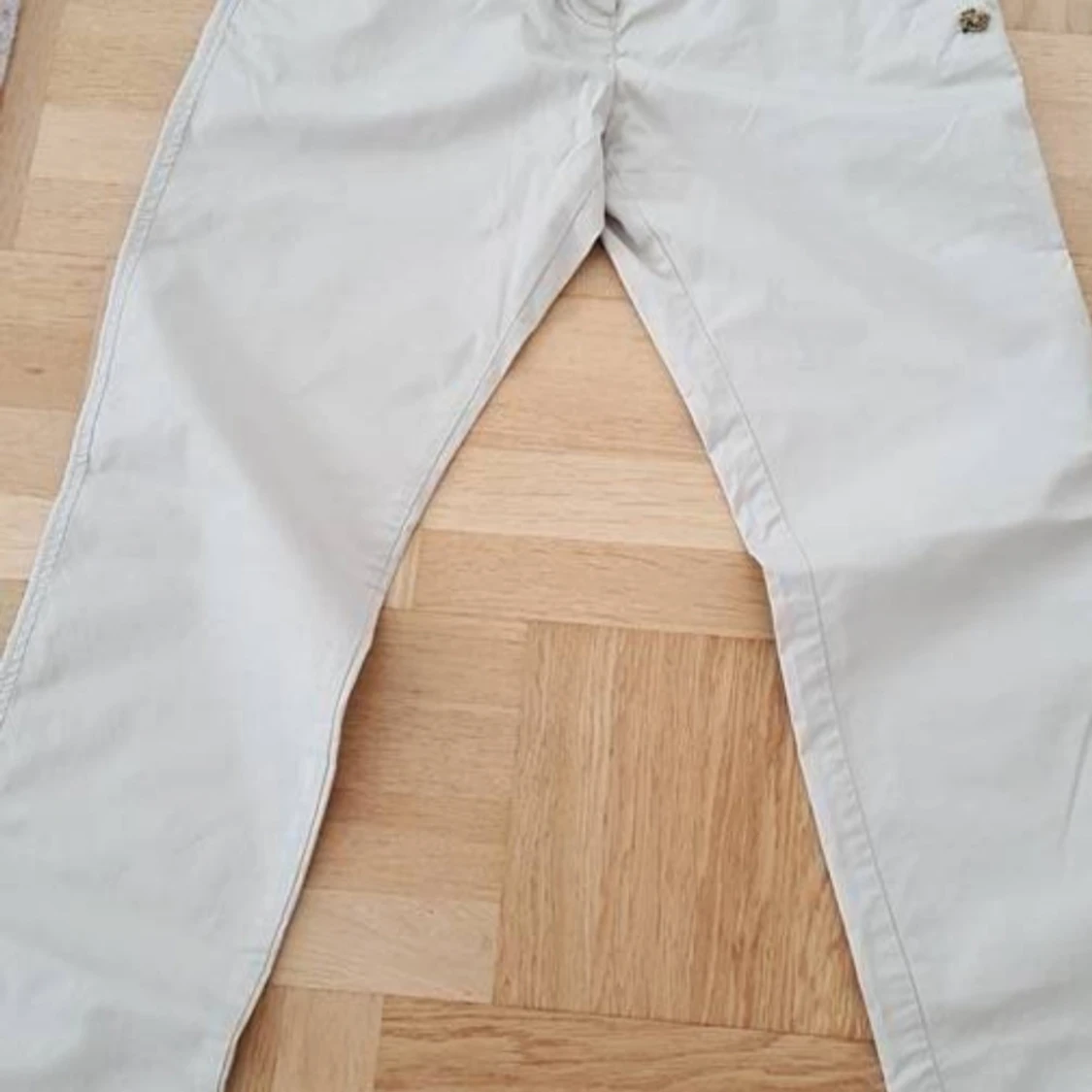 Beige byxor från Maison Scotch - 1