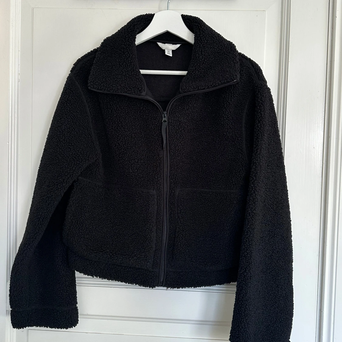 Svart teddyjacka från H&M