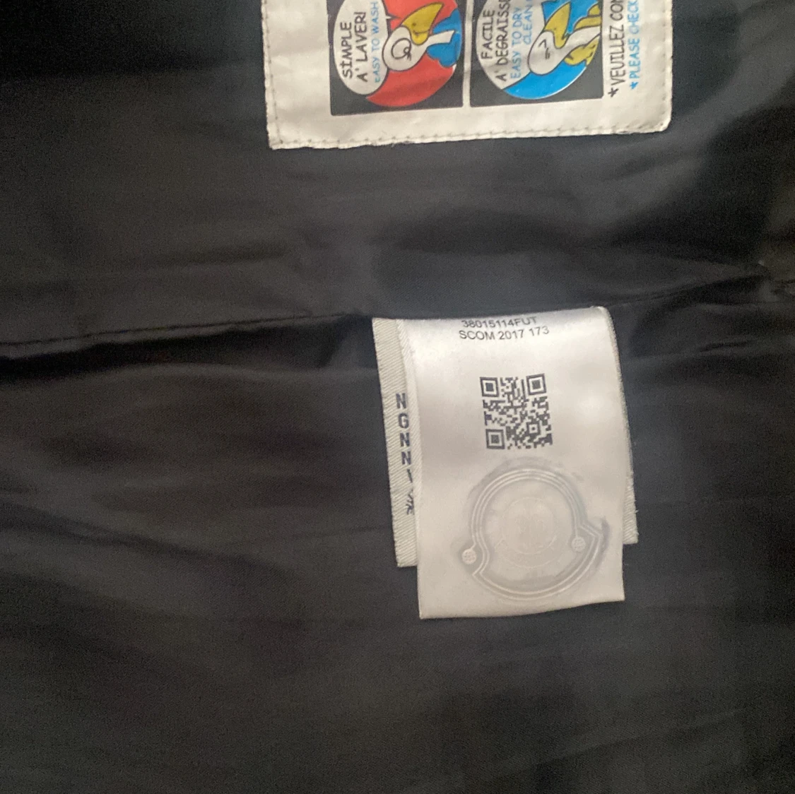 Svart dunväst från Moncler - 1