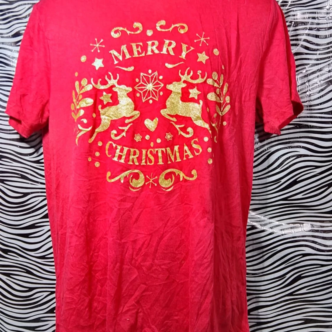 Röd jultröja med guldtryck - 91