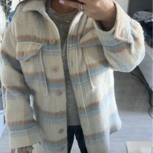 Ellos Kappa  - Oanvänd höstig Overshirt från Ellos.