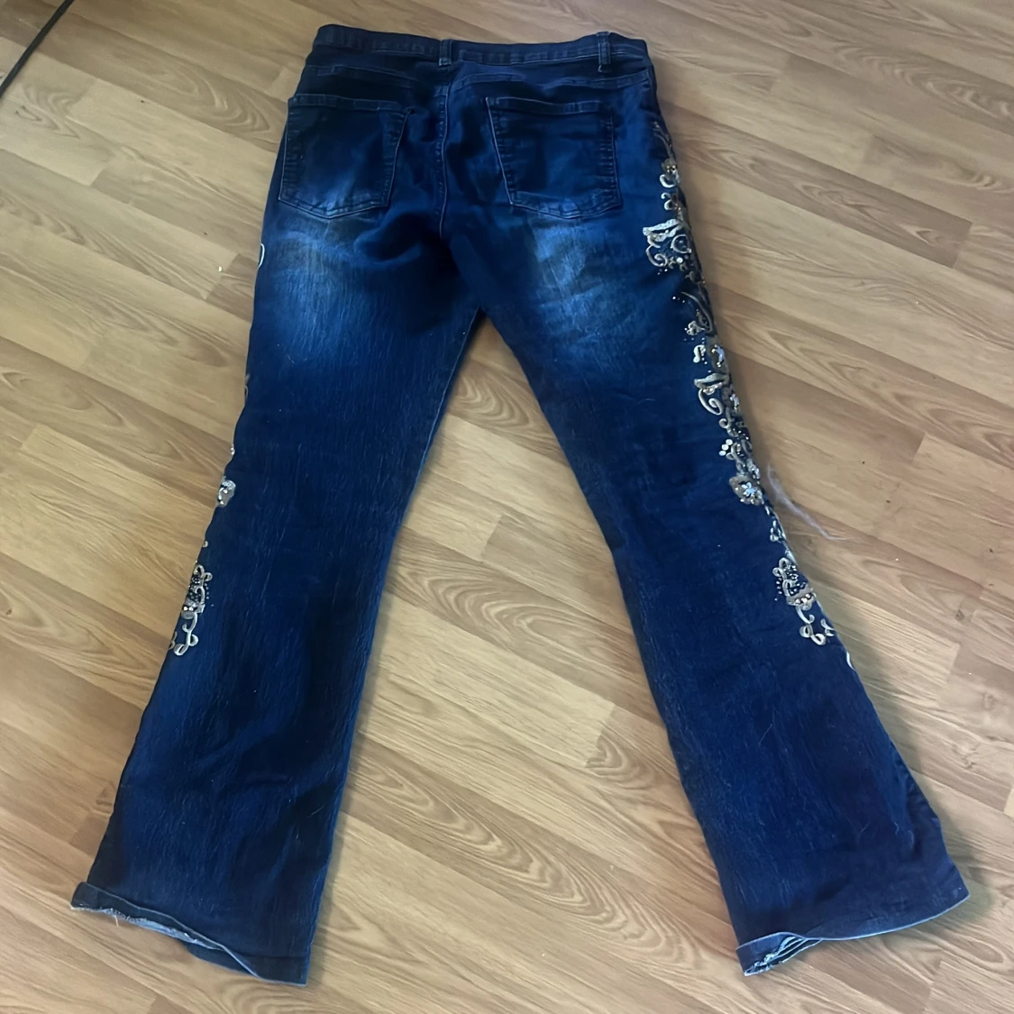 Helt nya lågmidjade bootcut jeans  - 92