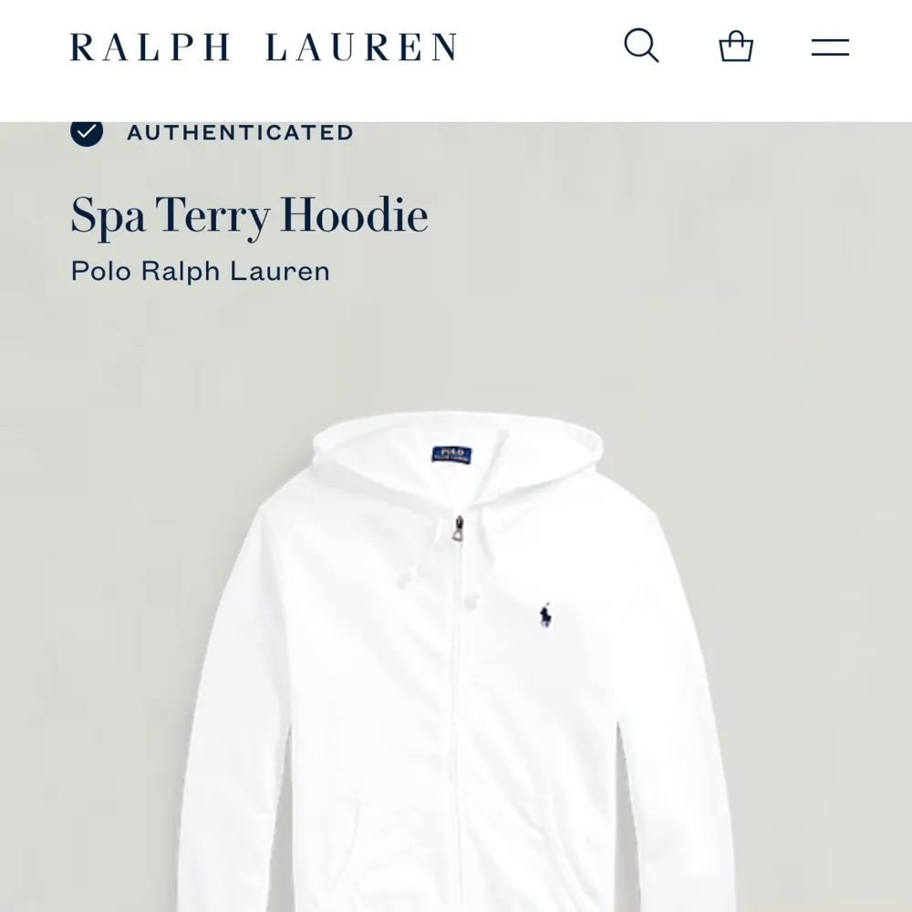 Vit Ralph lauren hoodie, nypris runt 2100kr Skick 9/10 Storlek S. Kom privat för mer information mvh Lucas . Hoodies.