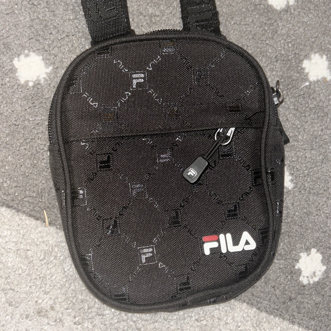 Svart axelväska från FILA