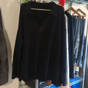 Stickad tröja från bikbok - Jättemysig tröja från bikbok i strl XL, nyskick använd 1 gång, nypris 400kr