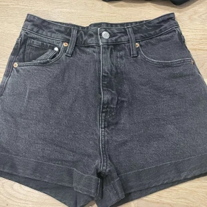 Shorts  - Shorts gråa 