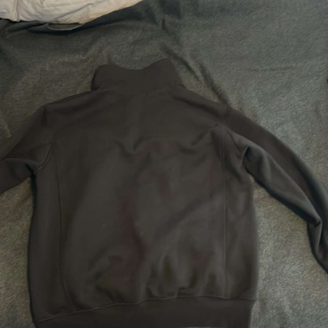 Mörkgrö halfzip  - 91