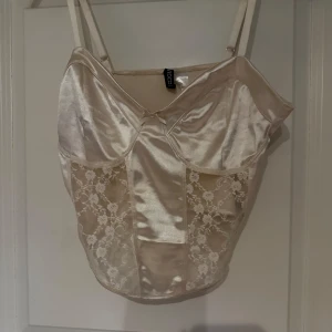 Topp - Jättefin topp, endast provad! 