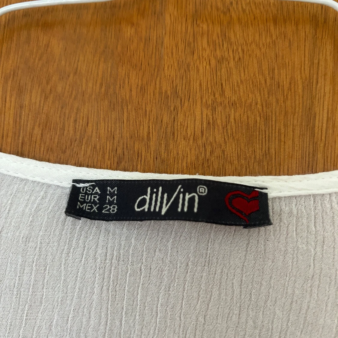 Vit långärmad topp från Dilyin - 92