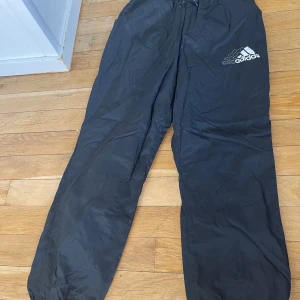 Byxor  - Nästan nytt 