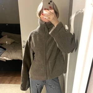 Teddyjacka  - Teddyjacka från hm, endast testad 
