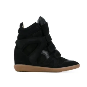 Isabel Marant skor - Svarta Isabel Marant skor, Storlek 38, köpta här på plick. Säljer då de inte kommer till användning💘