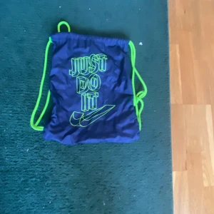 Väska - Mycket bra skick 