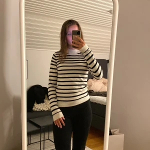 Tröja med krage .Object, stl S - Tröja med krage .Object, stl S