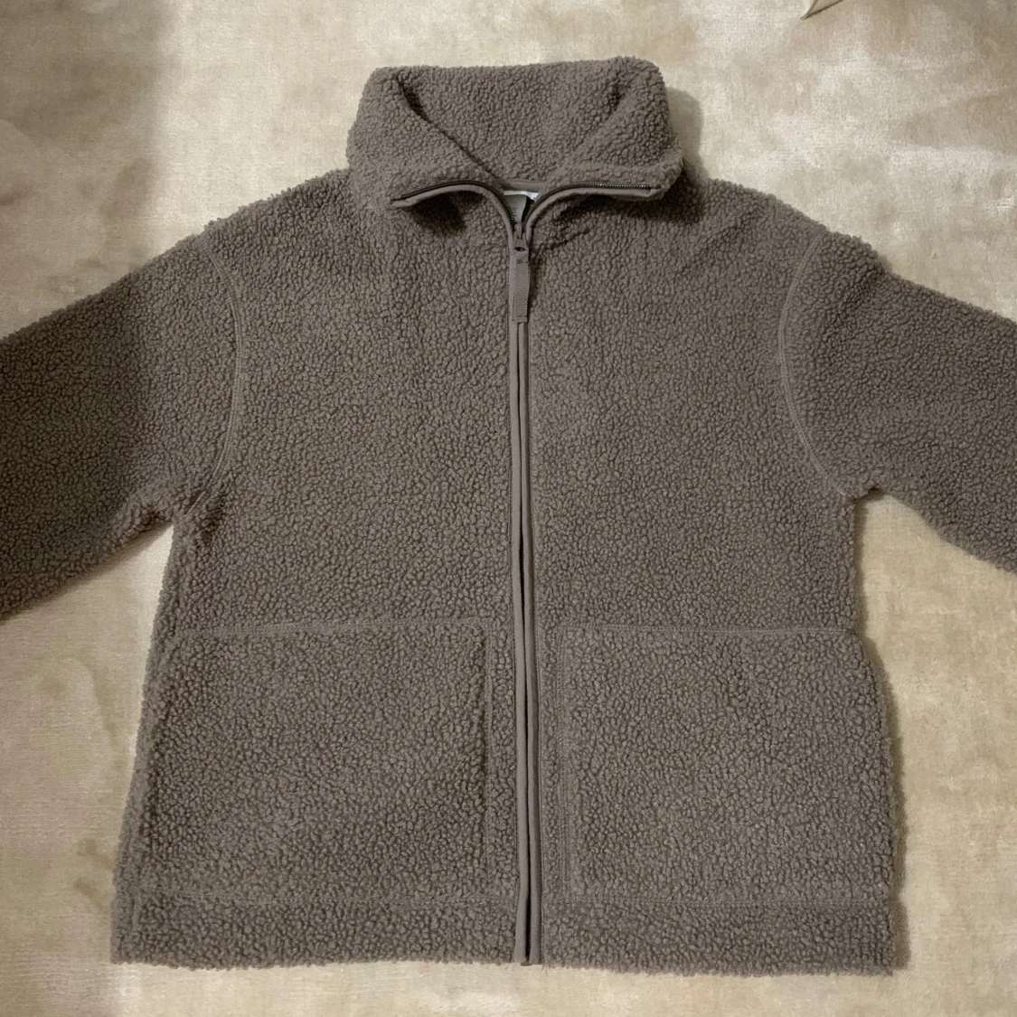 Brun jacka i pilé  - 90