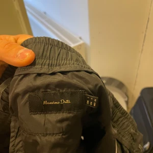 Massimo dutti skjorts  - Oanvända. Köpte i spanien i somras. Typ storlek medium.