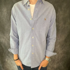 RALPH LAUREN SKJORTA  - // Ralph Lauren skjorta | Nyskick | Stolrlek: S | Nypris runt 1800 | Kontakta för fler frågor eller funderingar // Deluxecloset 