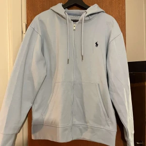 Ralph lauren - Ralph lauren i storlek M. Jätte bra skick