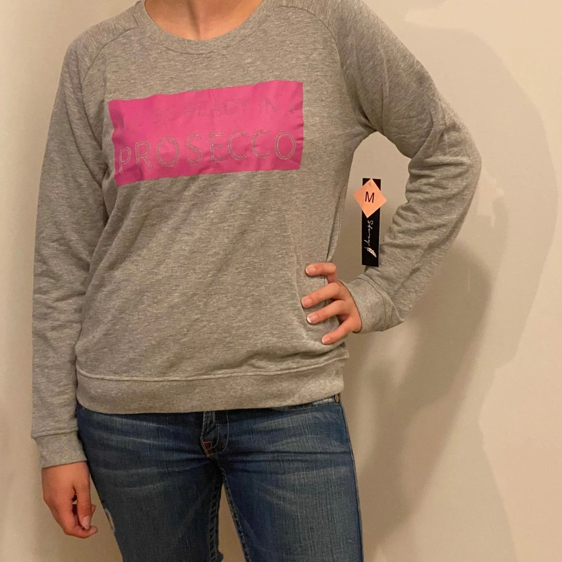 Grå sweatshirt med rosa tryck - 90