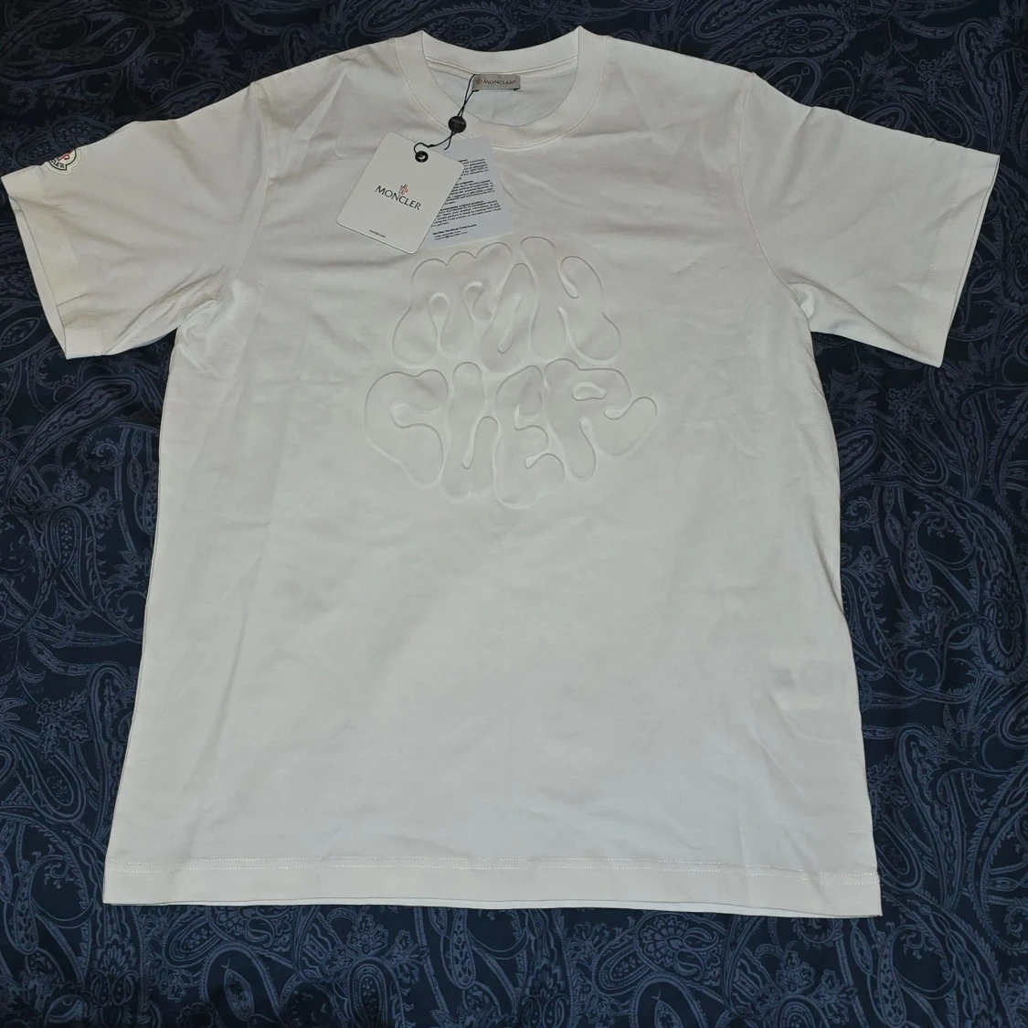 Vit t-shirt från Moncler